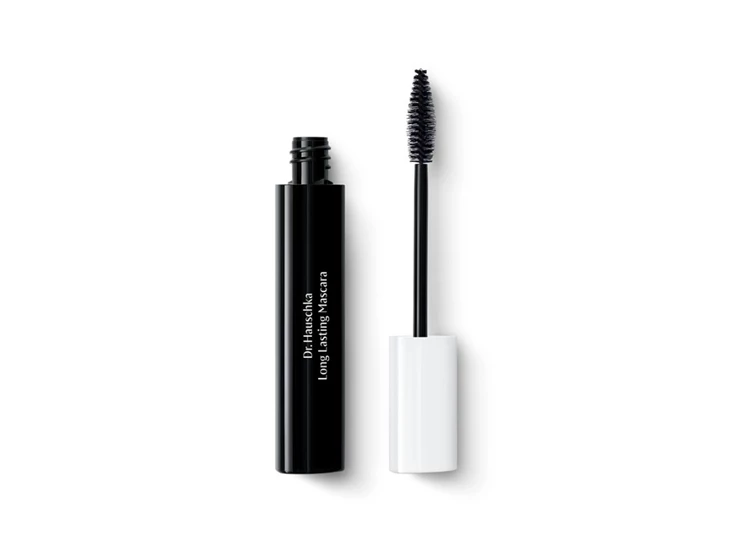 3237838-long-lasting-mascara-01-.jpg