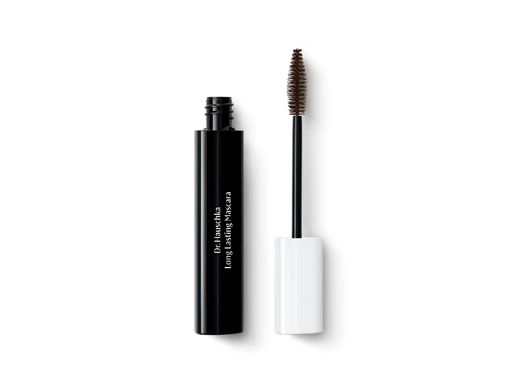 3237857-long-lasting-mascara-02.jpg
